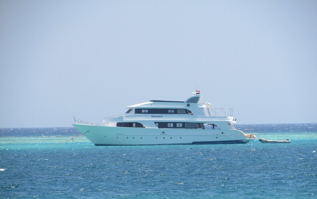 Yacht mieten Party Relax Fishing